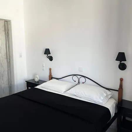 Ξενοδοχείο με διαμερίσματα Zafiri Naxos City