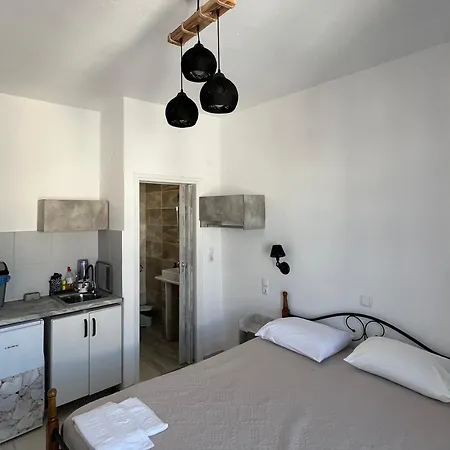 Zafiri Hotel apartamentowy Naxos City