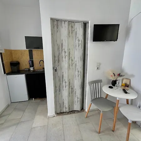公寓式酒店 扎非里一室公寓 Naxos City